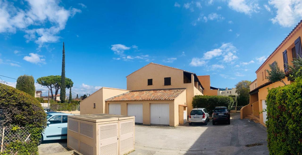 Les Tamaris Διαμέρισμα Saint-Cyr-sur-Mer Εξωτερικό φωτογραφία